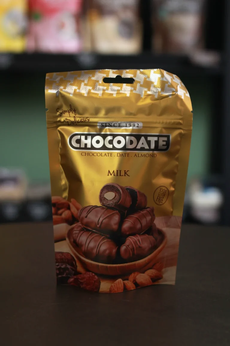 дубайски шоко фурми Chocodate с нежен млечен шоколад и цял бадем от фермерски магазин Дружба